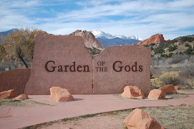 640px-Garden_of_the_Gods_Entrance_Sign