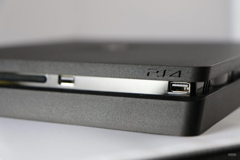 PS4 Slim 已經在中東國家開賣，也開箱拆機評測了
